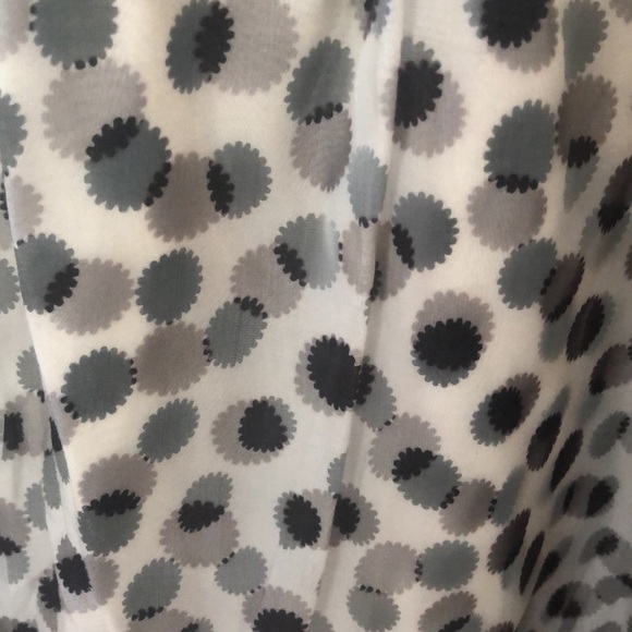 Lovely polka dot skirt. - Picture 6 of 7